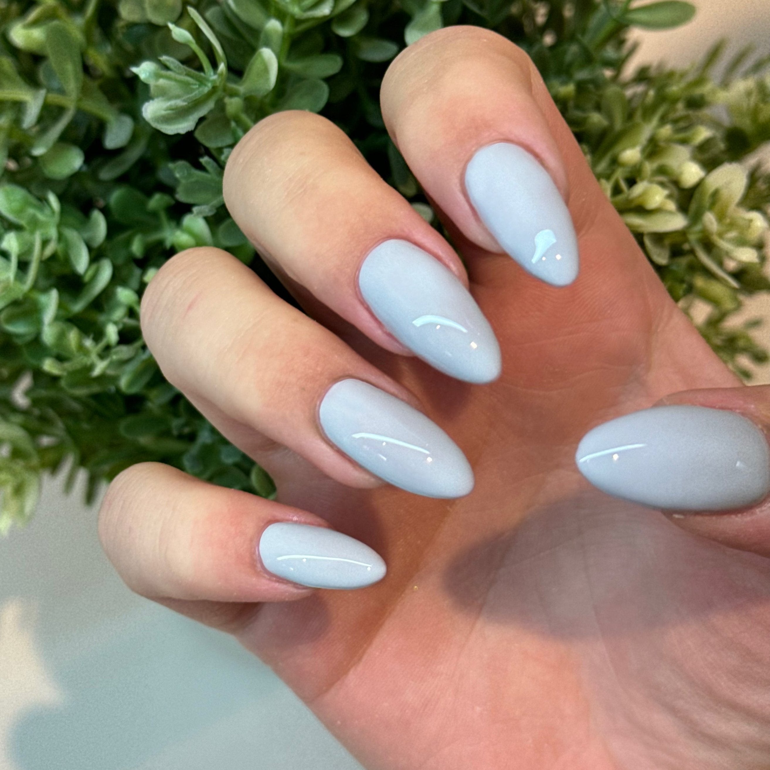 Gel polish • Light Grey • No. 67