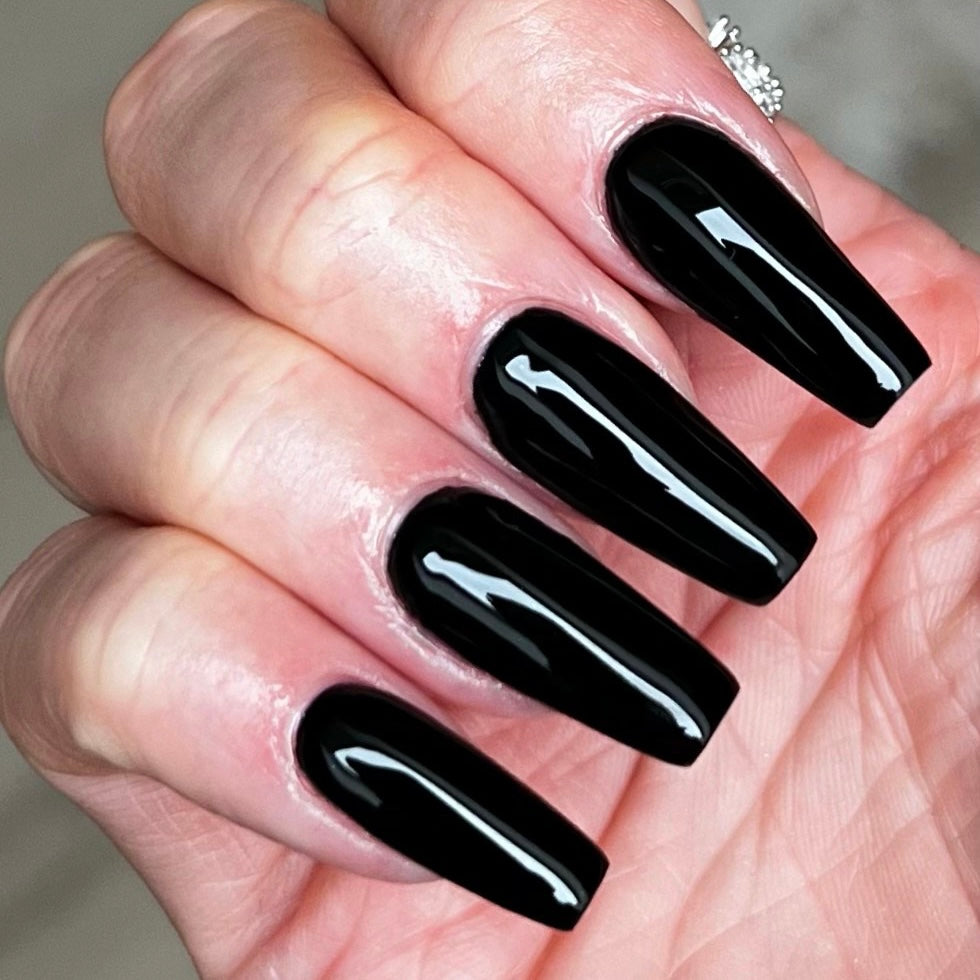 Gel polish • Perfect Black • No. 82